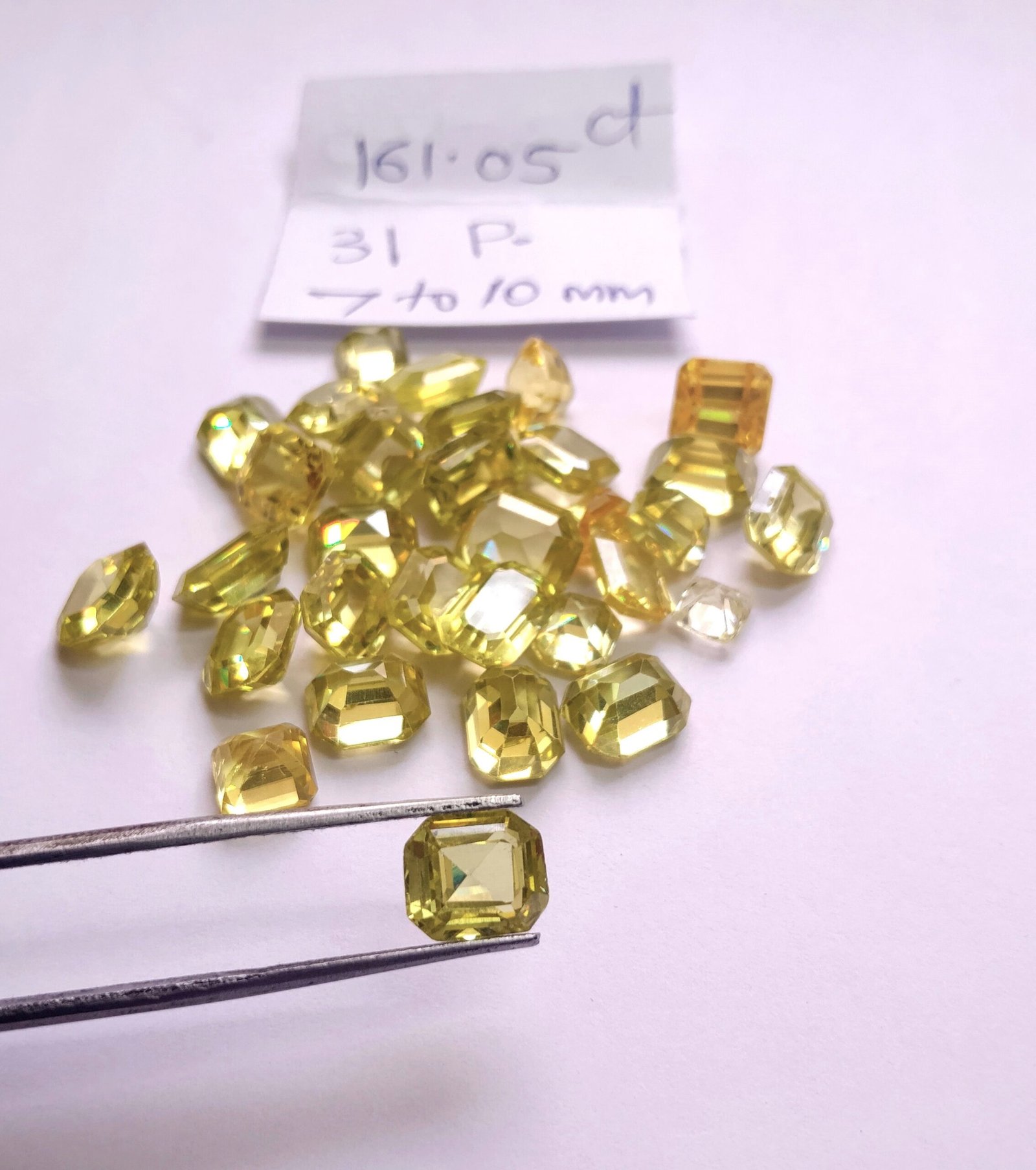Yellow Topaz Gemstones Lot 31 Pcs 161.05 Cts Emerald Cut 7-10 MM - Image 5